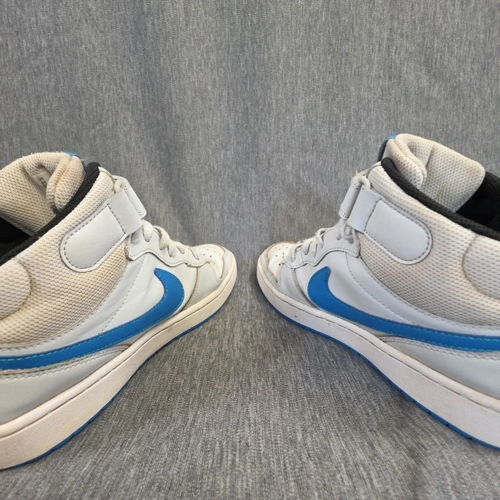 Nike Boys Court Borough Mid 2‎ CD7782-012 White Basketball Shoes Sneakers Sz 6Y
